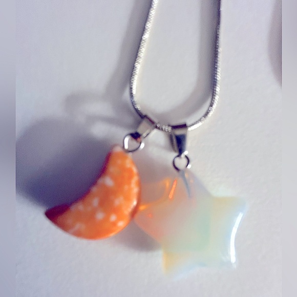 NWOT Necklace Crescent Moon Orange Agate stone, Opalite Star 1”, 925 sp 18”chain - Picture 1 of 6